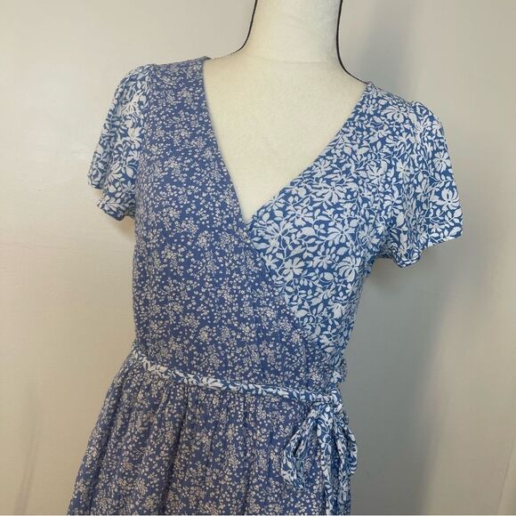 American Eagle Outfitters Floral Mix Short Sleeve Wrap Dress Size Medium - Picture 4 of 16
